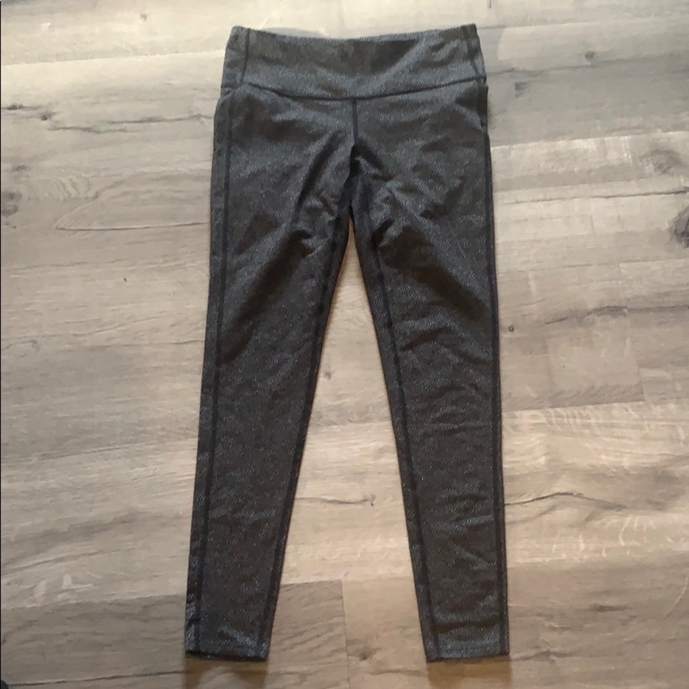 Athleta chaturanga herringbone leggings gray black